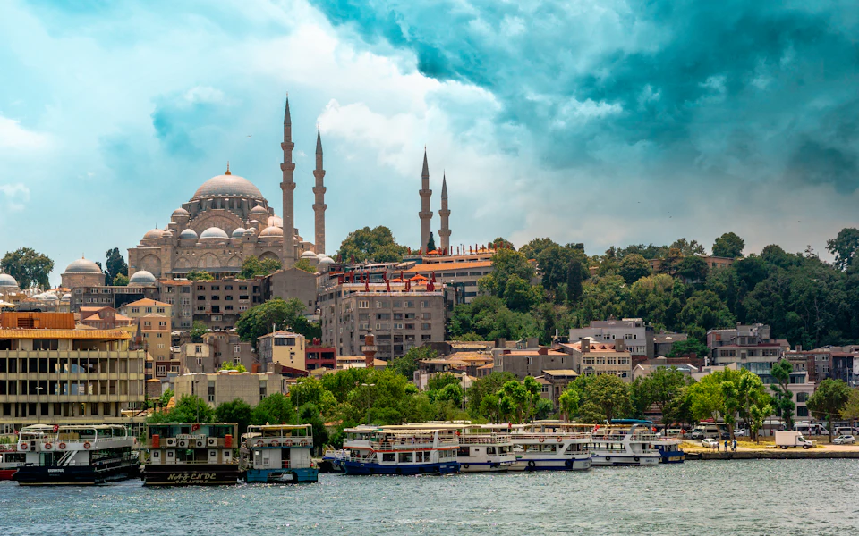 The Süleymaniye Mosque above the Istanbul skyline